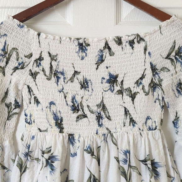 Lucca Boho Chic Floral Smocked Off Shoulder Long Bell Sleeve Flared Top White M - Picture 2 of 12